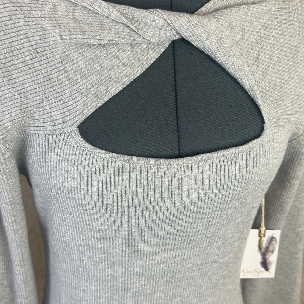 ❌SOLD❌Jessica Simpson Metallic Sweater Gray Silver - Picture 2 of 6